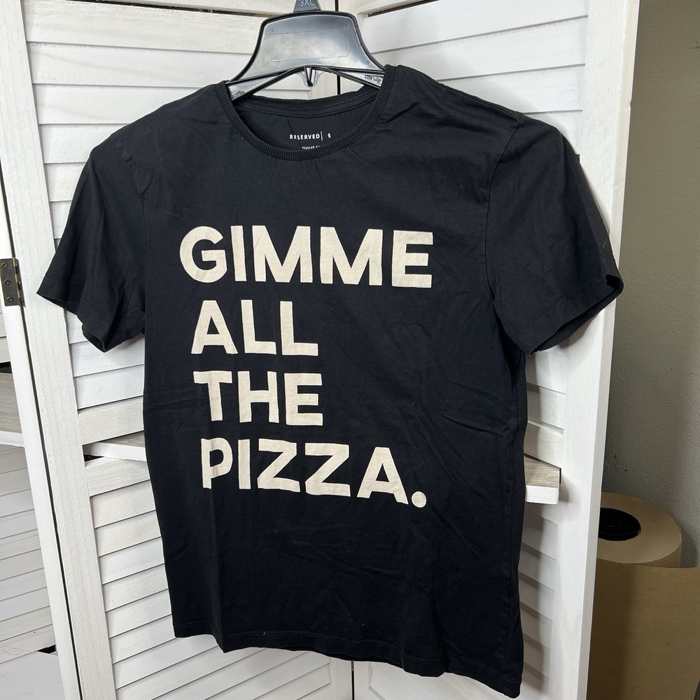 Reserved Women's "Gimme All The Pizza" Black T-shirt‎ Size Small EUC
